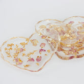 Untersetzer für Glas I Herz mit Echte Rosenblätter & Gold | 4er Set | Epoxy | Epoxidharz | Handgemacht | Getränkeuntersetzer | Tischdekoration